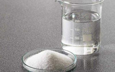Babi normal Saline: Solusi penting kanggo penanganan spesimen klinis